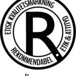 En cirkelformad logotyp med ett stort R i mitten, omgiven av svensk text som lyfter fram Kvalité & Miljö, samt URL:en rlicens.se längst ned.