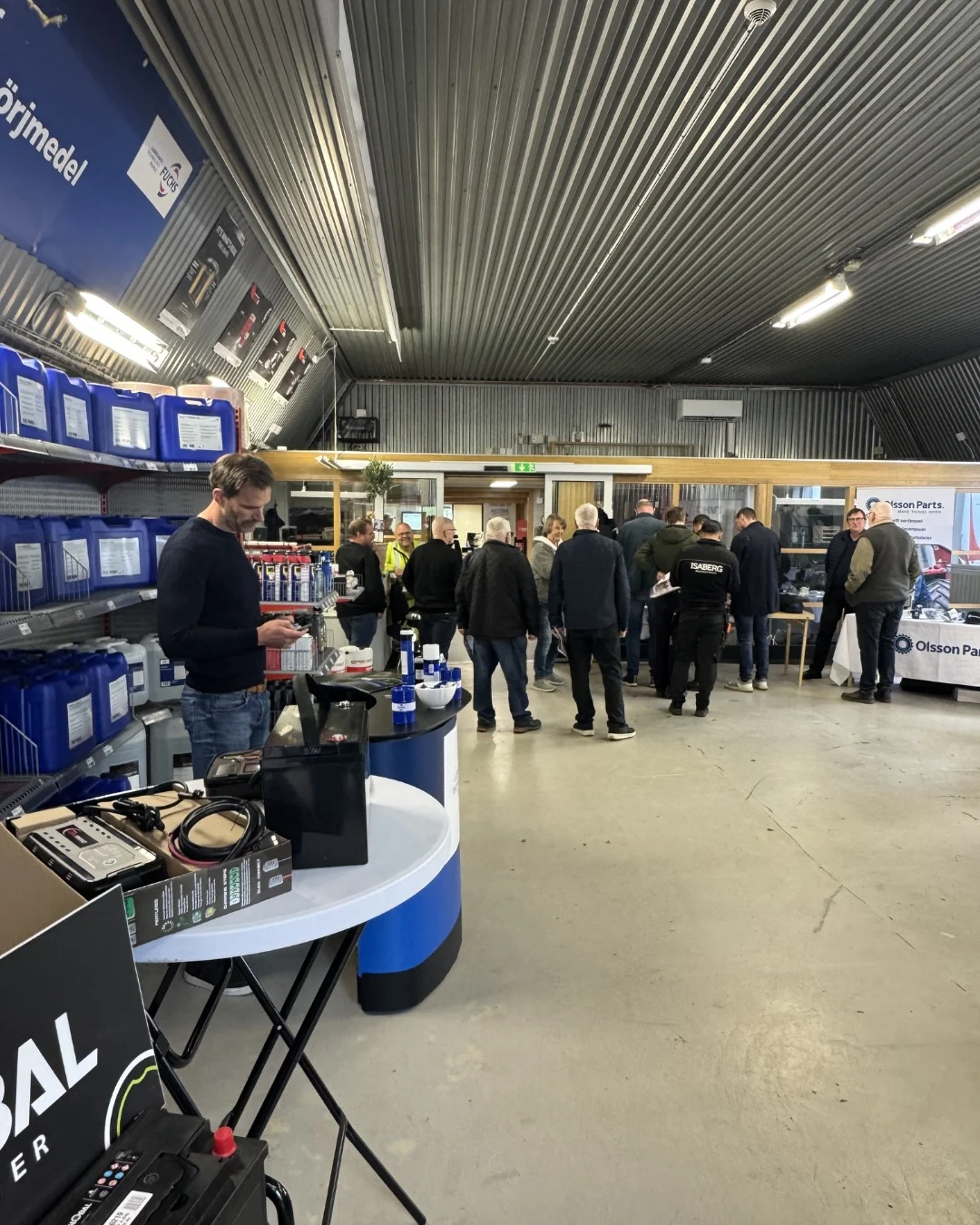 Minimässa och maskiner vid Hestra Trucks jubileum