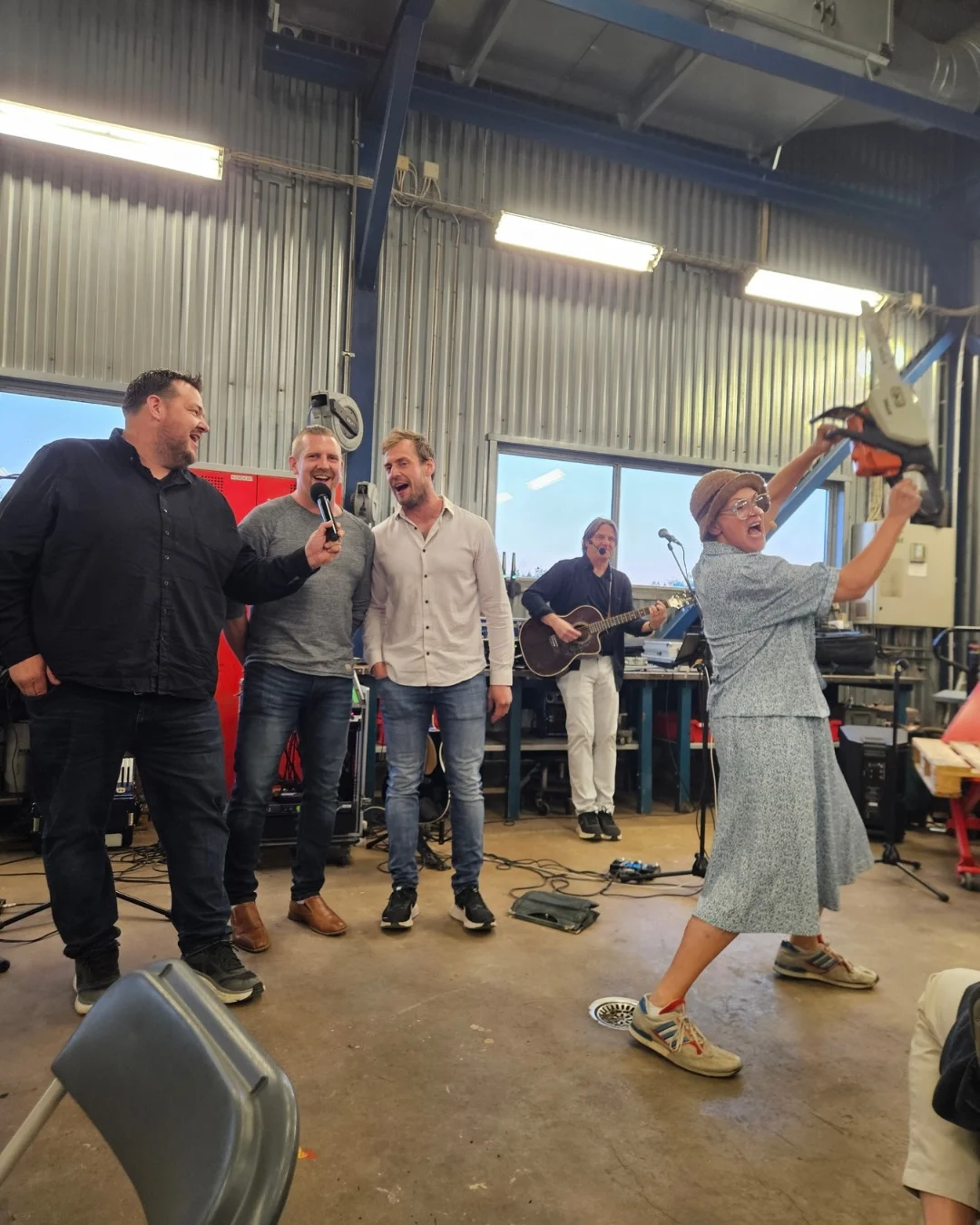 Hestra Trucks jubileumskväll med dukning och firande